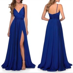 LA FEMME V-Neck Ruched Chiffon Marine Blue Ballgown size 6